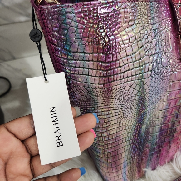 ✨️💜 BRAHMIN Melbourne Ombre shira magical mini  bucket crossbody ✨️💜 - Picture 4 of 8